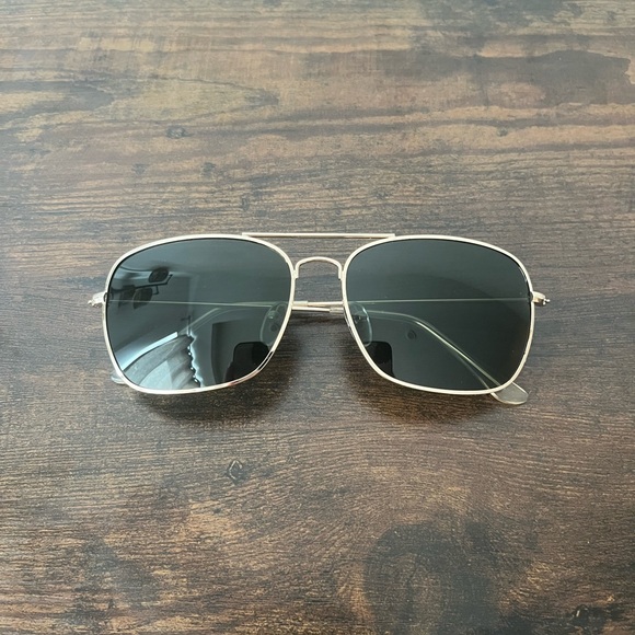 Sunglasses - Picture 3 of 3